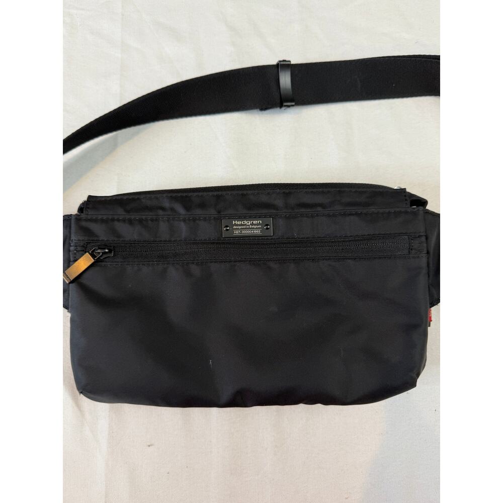 Hedgren Black RFID Crossbody Messenger Bag Travel Nylon Fanny Pack Unisex
